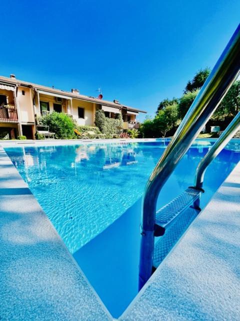 Residenza Riviera Degli Olivi Apartment Torri Del Benaco Exterior photo